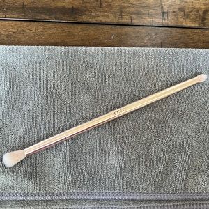 Seint eyeshadow brush